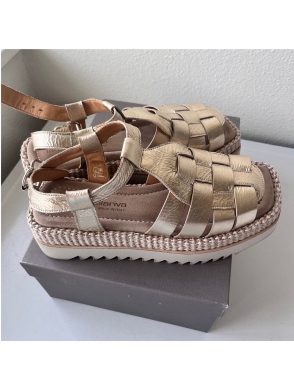 Laura Bellariva metallic Gold Platform Sandals